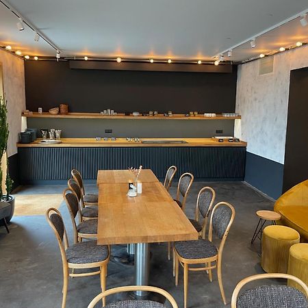Hotel Tari Höchberg Zewnętrze zdjęcie